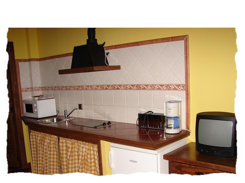 La Boticaria Casa Rural Apartamento Descargamaria Room photo